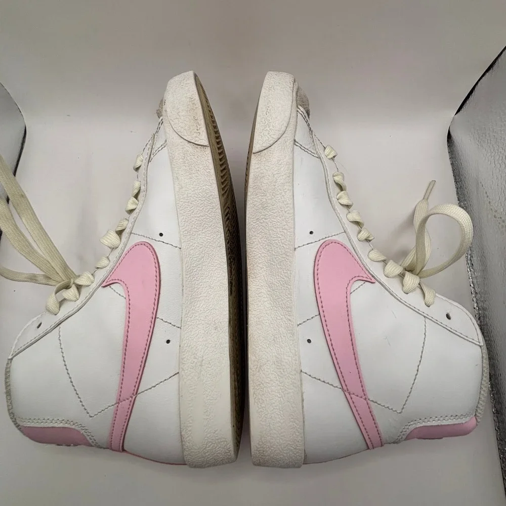 Nike Blazer Mid 77 GS White Pink Foam Suede Sneakers DA4086-106 Kids 4Y